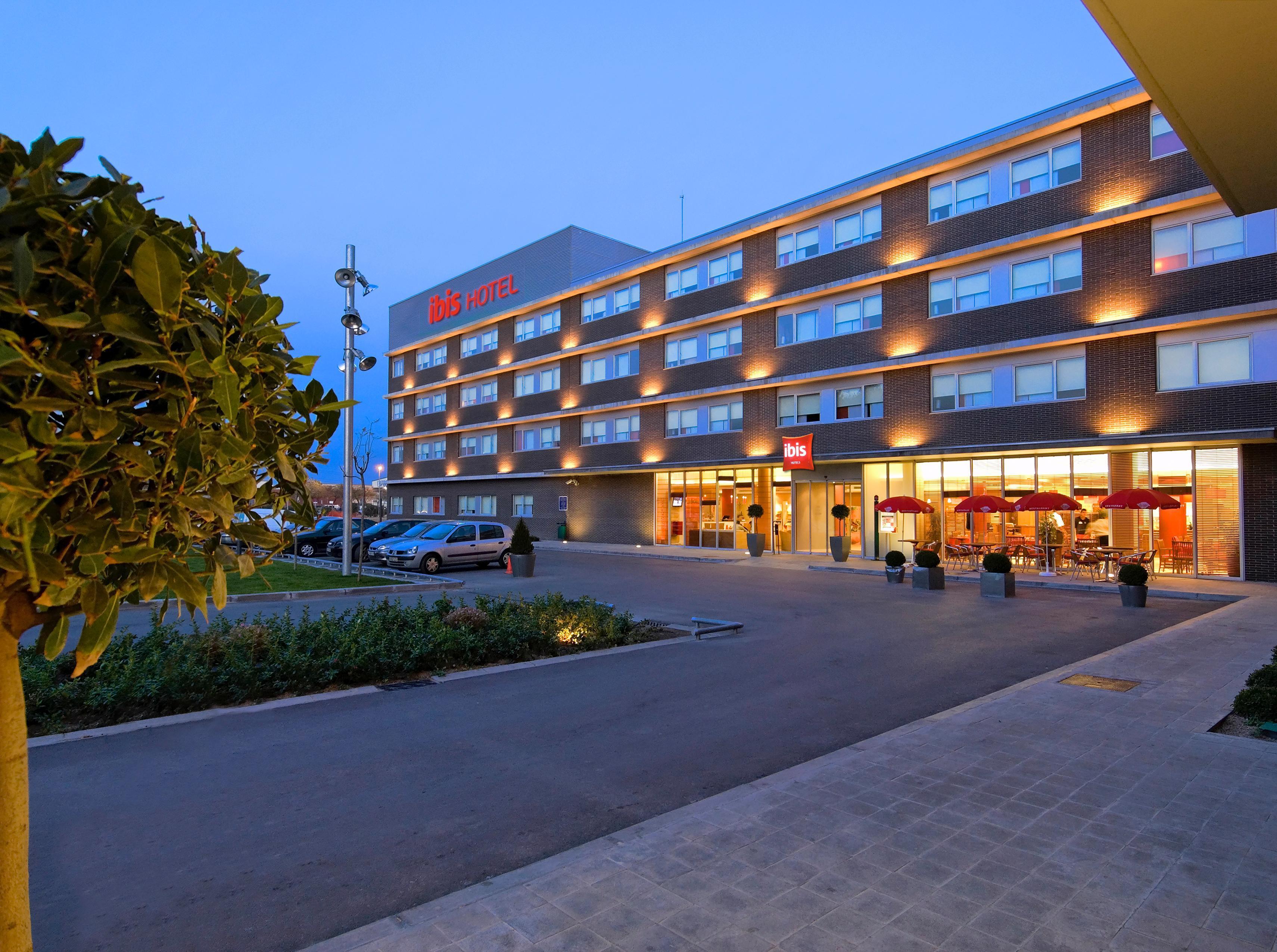 Ibis Barcelona Aeropuerto Viladecans Hotel Exterior photo